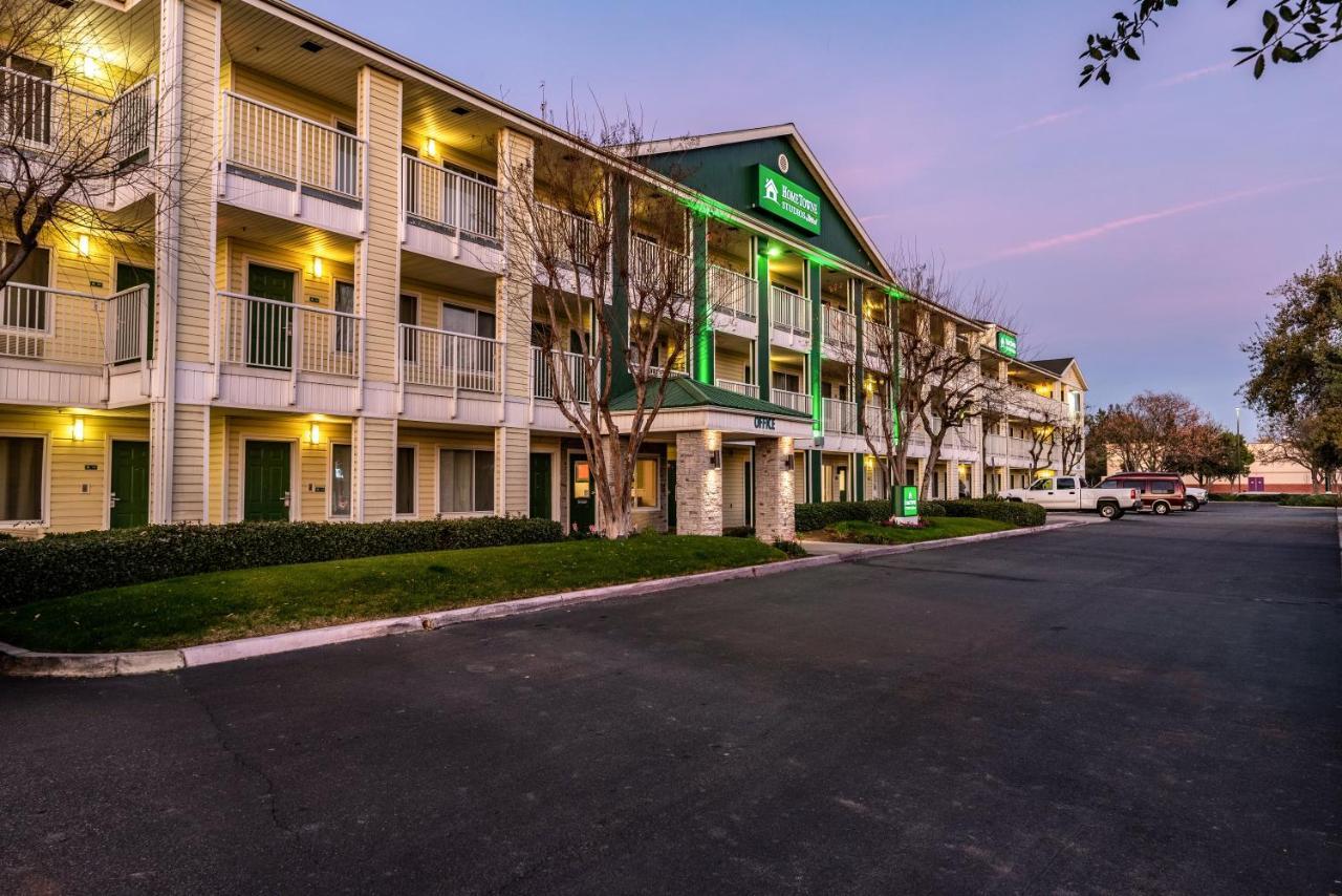 Hometowne Studios By Red Roof Fresno - West Экстерьер фото